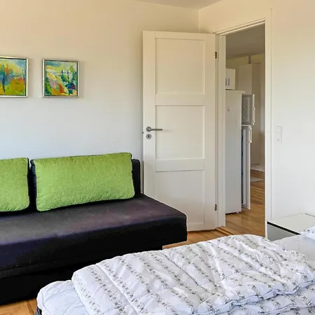 1 Bedroom Awesome In Fur